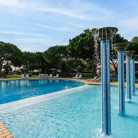 Pedra Dos Bicos By Intiholidays * アルブフェイラ