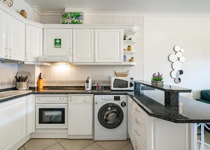 Pedra Dos Bicos By Intiholidays