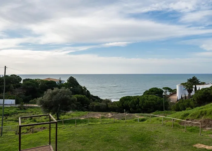 Pedra Dos Bicos By Intiholidays Apartment *