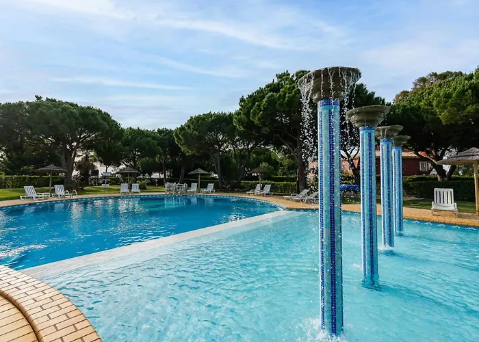 Pedra Dos Bicos By Intiholidays * アルブフェイラ