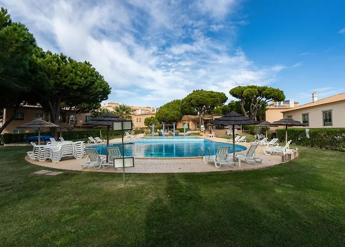 Pedra Dos Bicos By Intiholidays アパート アルブフェイラ